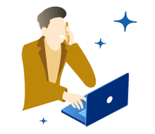 Gas Anmeldung: Gasanbieter kontaktieren Ein Mann mit Laptop kontaktiert einen Energieversorger für die Gas Anmeldung